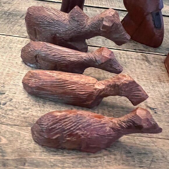 Hand Carved Wooden Nativity Tribal Set of 12 Jesus Mary Joseph Kings Christmas - Picture 14 of 16